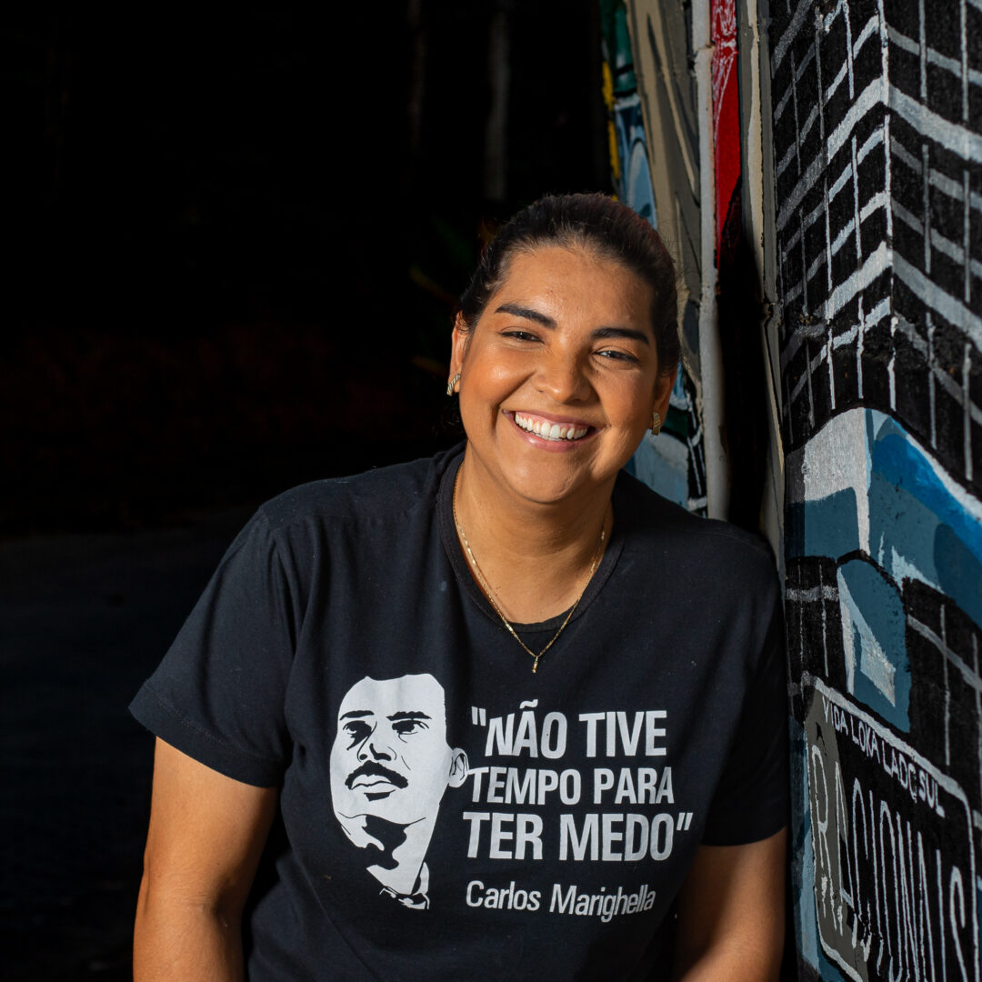 Cássia Ribeiro: Uma Voz Ativa na Luta por Justiça Social e Ambiental